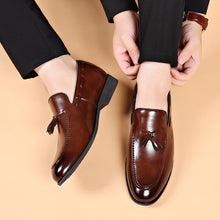 Load image into Gallery viewer, Suit Low Heel Leather Shoes
